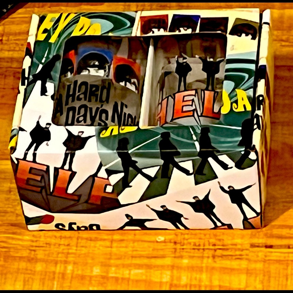 New in Box Rare The Beatles Collectible Glasses